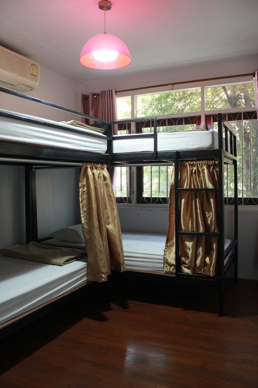 Baan Park Raak Backpacker Hostel 치앙마이 외부 사진